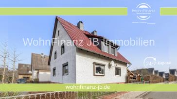 Provisionsfrei - Großes Einfamilienhaus mit Einliegerwohnung, Keller, Garage und großem Grundstück