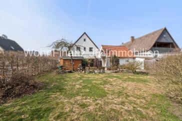 Provisionsfrei - Großes Einfamilienhaus mit Einliegerwohnung, Keller, Garage und großem Grundstück – Wolfsburg – Vorschaubild 3