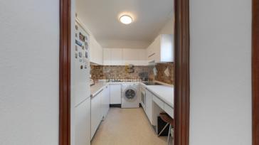 Preisattraktive Wohnung mit großem Südwest-Balkon, Garage und Gartennutzung – Köln – Vorschaubild 4