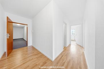 SONNENGLÜCK: Stilvolle 3-Zimmer-Wohnung mit Balkon in Neureut zur Vermietung – Karlsruhe / Neureut – Vorschaubild 6