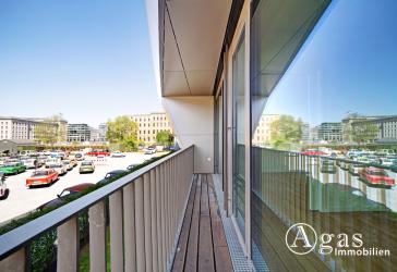 Sonnenbalkon! Offen geschnittene 3 Zimmer Wohnung mit ca. 61m², EBK und Weitblick in Berlin-Mitte!