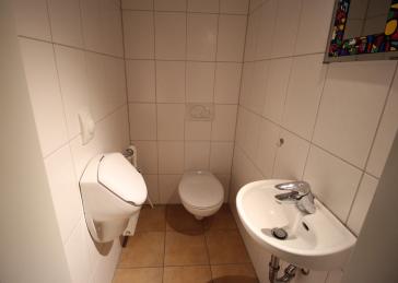 STOCKUM: EXKLUSIV SANIERTES 1 FAMILIENHAUS 4 ZIMMER 2 BÄDER+G-WC GARTEN TERRASSE PARKETT TOP-LAGE – Düsseldorf – Vorschaubild 18