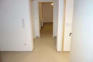 EXKLUSIV IN GRAFENBERG SOUTERRAIN GARTEN-TERRASSENWOHNUNG SEHR RUHIG RENOVIERT MODERNES DUSCHBAD – Düsseldorf – Vorschaubild 12