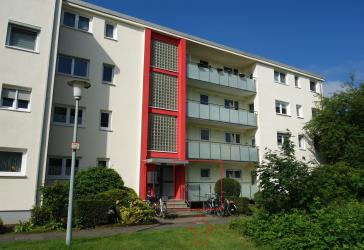 BEZUGSFREI RUHIGE WOHNUNG IN HOCHPARTERRE MIT BALKON SAN. DUSCHBAD LAMINAT NEUSS VOGELSANG
