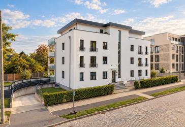 Familientraum in Nietleben – großzügige 4-Raumwohnung mit Balkon & Tiefgarage