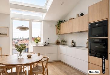 Einfamilienhaus, 1 Garage - Ihre Chance auf einen provisionsfreien Immobilienkauf