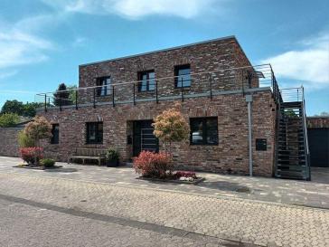 moderner Staffelbungalow Baujahr 2022, mit alten Feldbrandstein im Bauhausstil in Krefeld Dykgebiet – 47803 Krefeld – Vorschaubild 22
