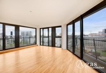 Geräumige 3 Zimmer Wohnung mit ca. 114m², EBK und großer Terrasse im Dachgeschoss in Berlin-Mitte!