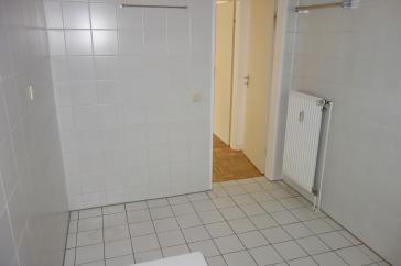 EXKLUSIV IN BILK NÄHE UNI HELL + RUHIG ERDGESCHOSS MIT TERRASSE 2 BÄDER KOMPLETT PARKETT TG-STELLPL. – Düsseldorf – Vorschaubild 12
