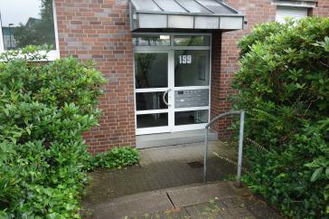 EXKLUSIV IN BILK NÄHE UNI HELL + RUHIG ERDGESCHOSS MIT TERRASSE 2 BÄDER KOMPLETT PARKETT TG-STELLPL. – Düsseldorf – Vorschaubild 23