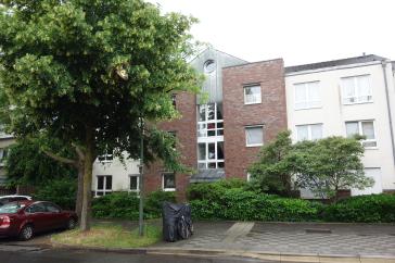 EXKLUSIV IN BILK NÄHE UNI HELL + RUHIG ERDGESCHOSS MIT TERRASSE 2 BÄDER KOMPLETT PARKETT TG-STELLPL. – Düsseldorf – Vorschaubild 24