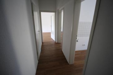 RENOVIERTE KOMFORTWHG. SANIERTES DUSCHBAD BALKON GARAGE MÖGL. 1.OG MODERNE BÖDEN OBERBILK/ELLERSTR. – Düsseldorf – Vorschaubild 14