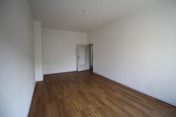 RENOVIERTE KOMFORTWHG. SANIERTES DUSCHBAD BALKON GARAGE MÖGL. 1.OG MODERNE BÖDEN OBERBILK/ELLERSTR. – Düsseldorf – Vorschaubild 5