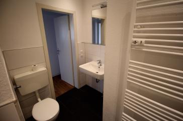 RENOVIERTE KOMFORTWHG. SANIERTES DUSCHBAD BALKON GARAGE MÖGL. 1.OG MODERNE BÖDEN OBERBILK/ELLERSTR. – Düsseldorf – Vorschaubild 8