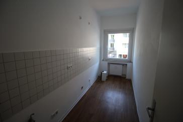 RENOVIERTE KOMFORTWHG. SANIERTES DUSCHBAD BALKON GARAGE MÖGL. 1.OG MODERNE BÖDEN OBERBILK/ELLERSTR. – Düsseldorf – Vorschaubild 9