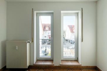 Moderne, bezugsbereite 1Raumwohnung mit Einbauküche & Stellplatz – Vorschaubild 7
