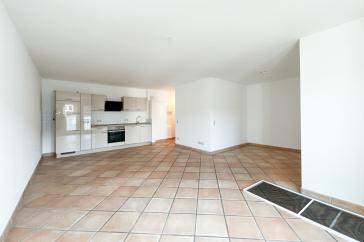 Moderne, bezugsbereite 1Raumwohnung mit Einbauküche & Stellplatz – Vorschaubild 9
