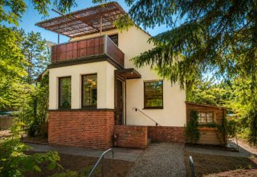 Einfamilienhaus mit Garten-Oase in Berlin-Hermsdorf | Keller, Doppelgarage und viel Platz für die ganze Familie