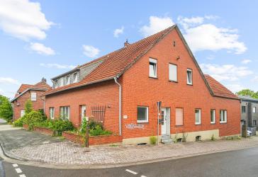 Altbau mit Potenzial –Sanierungsbedürftiges Zweifamilienhaus mit zwei separaten Wohneinheiten (WEG)