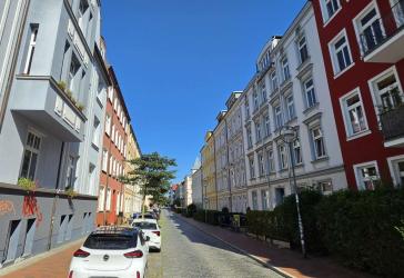 Wohn- und Geschäftshaus von 1903, 10 Einheiten, Rostock-KTV