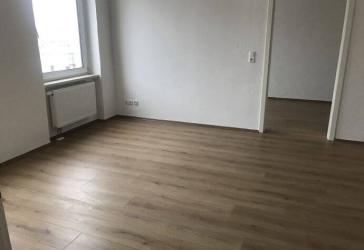 Attraktive 2-Zimmer-Dachgeschosswohnung in Sudenburg zu vermieten. Optional mit EBK!