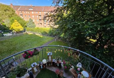 Provisionsfrei: 4-Zimmer-Eigentumswohnung mit Balkon direkt in der Stadt