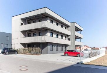 Büro / Praxis / Studio mit Loft-Charakter