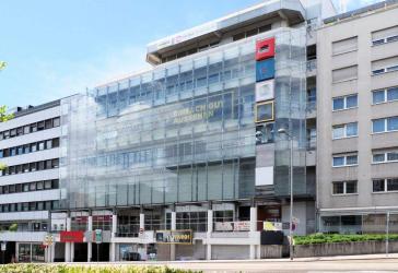 Provisionsfrei! Ideen verwirklichen - Bürofläche mit grüner Oase im Zentrum