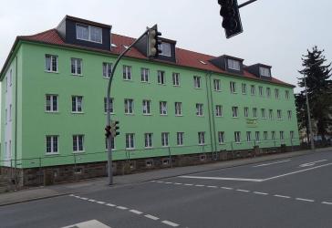 Sanierte 2,5- Raum - Dachgeschosswohnung mit Balkon und Stellplatz