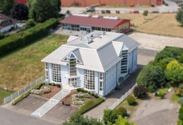 Repräsentatives Bürogebäude mit idealer Werkstatt-/Lagerfläche und Betreiberwohnung