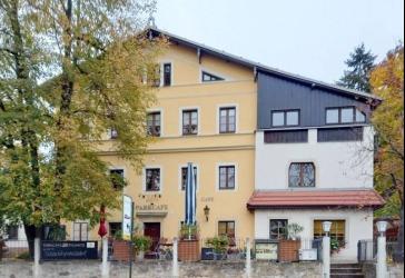 Historisches Wohn- und Geschäftshaus in Pillnitz
