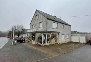 Mehrfamilienhaus +Gewerbe+Lager