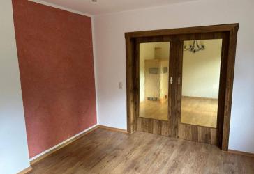 neu renovierte 2,5-Raum Wohnung mit Gartennutzung