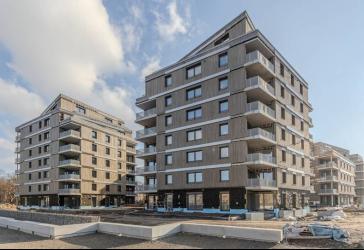 2 Zimmer-Penthouse mit 3 Terrassen und Wasserblick