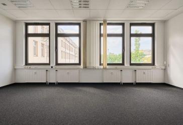Sichern Sie sich jetzt Ihr neues Büro mit Gemeinschaftsflächen im 3. Obergeschoss!