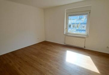 Gemütliche, vollständig renovierte 2-Zimmer-Wohnung mit EBK in der Heilbronner Kernstadt zu vermieten