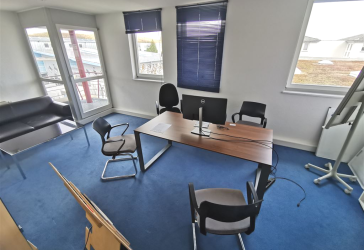 Büro- oder Praxisraum im 2.OG zu vermieten