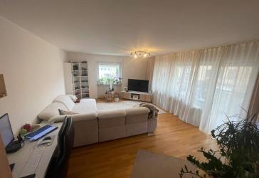 Moderne, großzügige 3,5 Zimmer Wohnung im 1. OG in Bad Schachen