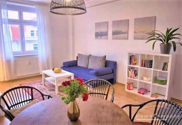 202113L HomeCompany Dresden Möbliert/Furnished 3-Zimmer Wohnung in Dresden-Friedrichstadt max. 4 Personen