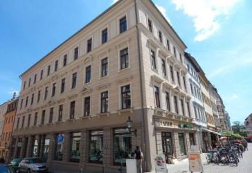 Sanierte Dreizimmerwohnung in Top-Innenstadtlage von Freiberg ( WG geeignet )
