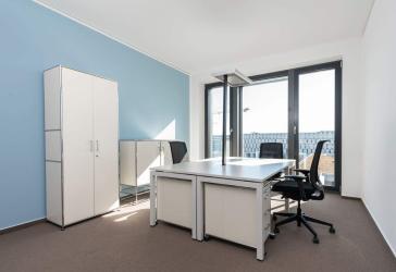 Privater Büroraum für 5 Person in Regus Brandenburg Airport