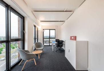 Privater Büroraum für 5 Person in Regus Kaistraße