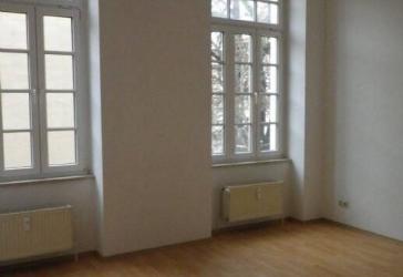 3-Raum-Wohnung Nähe Bahnhof und Schloßpark