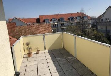 über den Dächern; schöne Dachgeschosswohnung mit großem Balkon