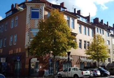 Schöne Drei-Zimmer-Wohnung am Neustädter Markt mit Balkon und zwei Bädern