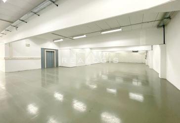 Puchheim, ca. 800 m² Lager-Produktionsfläche mit ca. 350 m² Büro