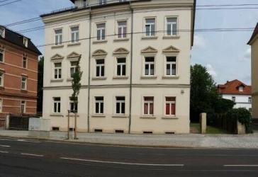 Ideal allein oder zu zweit - ruhig gelegene WG-geeignete Wohnung