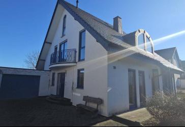 Einfamilienhaus mit Sauna, Kamin und Garage in Detmold