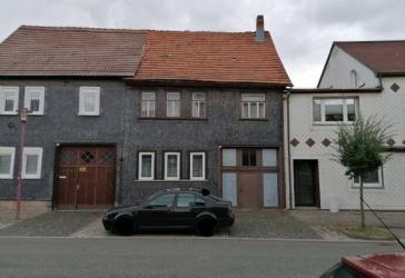 Sanierungsbedürftiges Wohnhaus in Ilmenau OT Langewiesen mit großem Grundstück