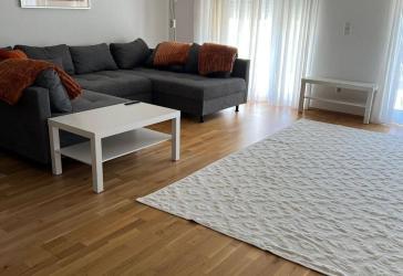 Möblierte 3,5-Zimmer-Wohnung mit Terrasse